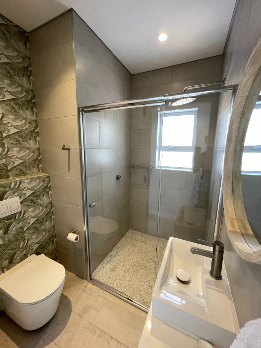 4 Bedroom Property for Sale in Whale Rock Heights Western Cape